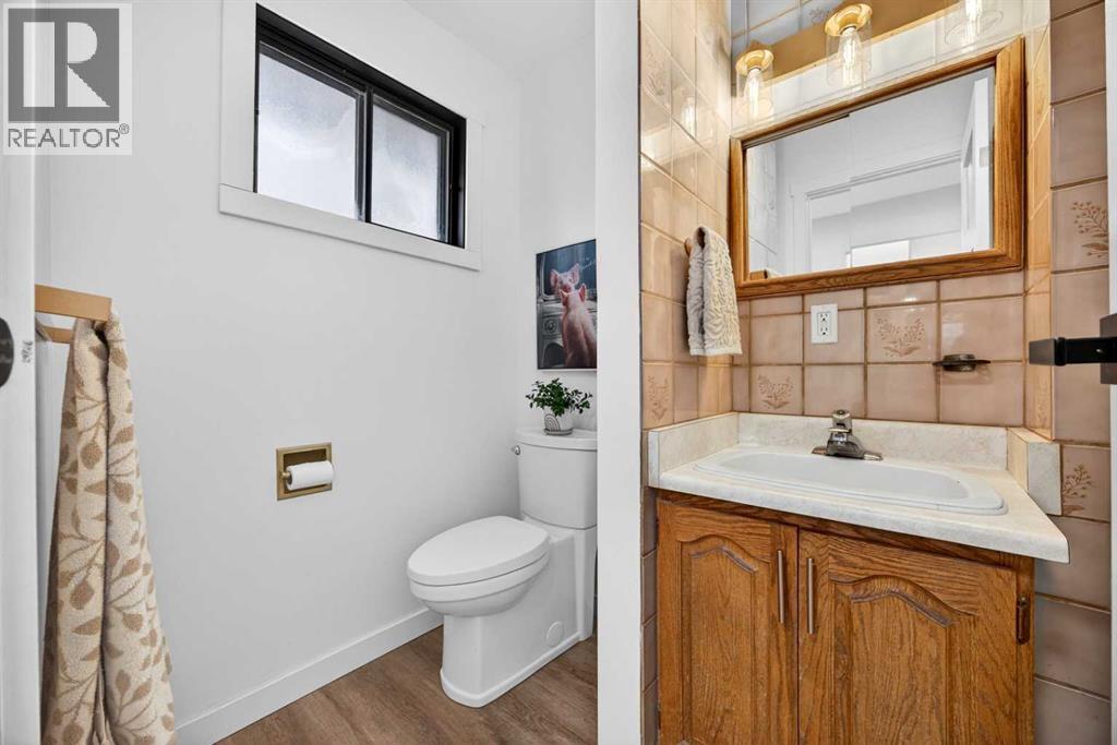 7103 Bow Crescent Nw, Calgary, Alberta  T3B 2C9 - Photo 23 - A2287821