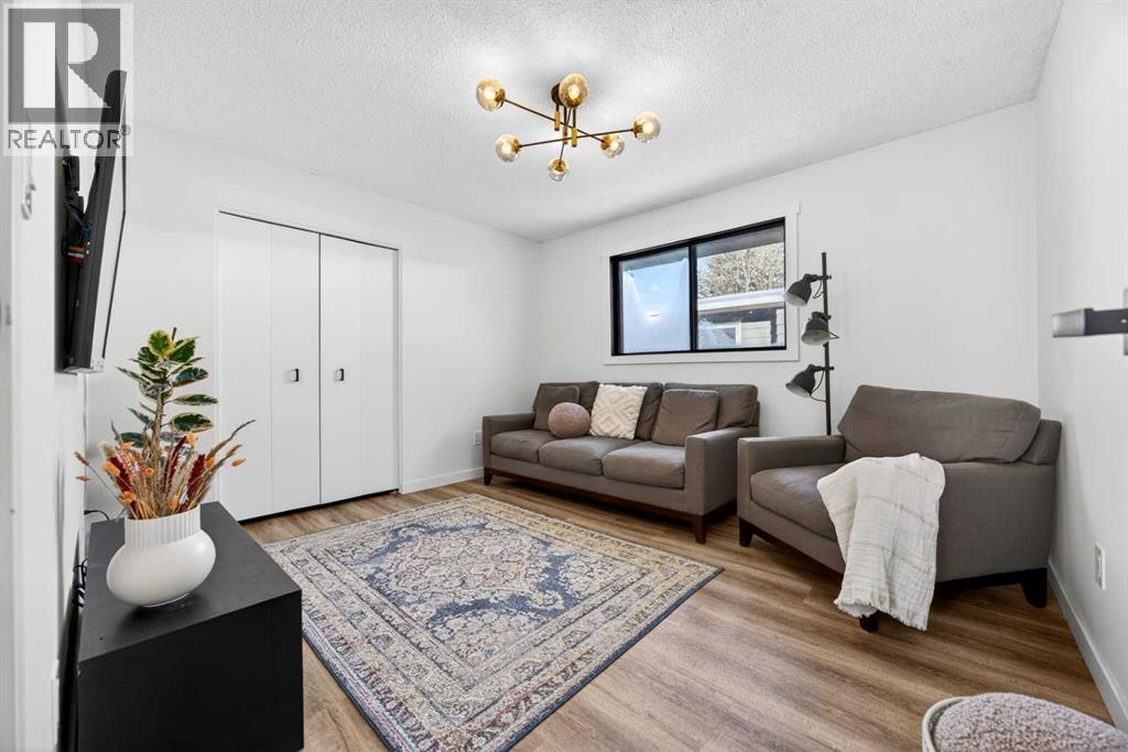 7103 Bow Crescent Nw, Calgary, Alberta  T3B 2C9 - Photo 29 - A2287821