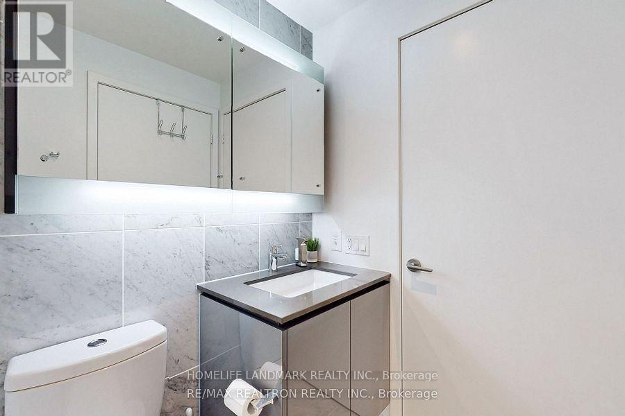 2011 - 117 Mcmahon Drive, Toronto, Ontario M2K 0E4 - Photo 13 - C12811692