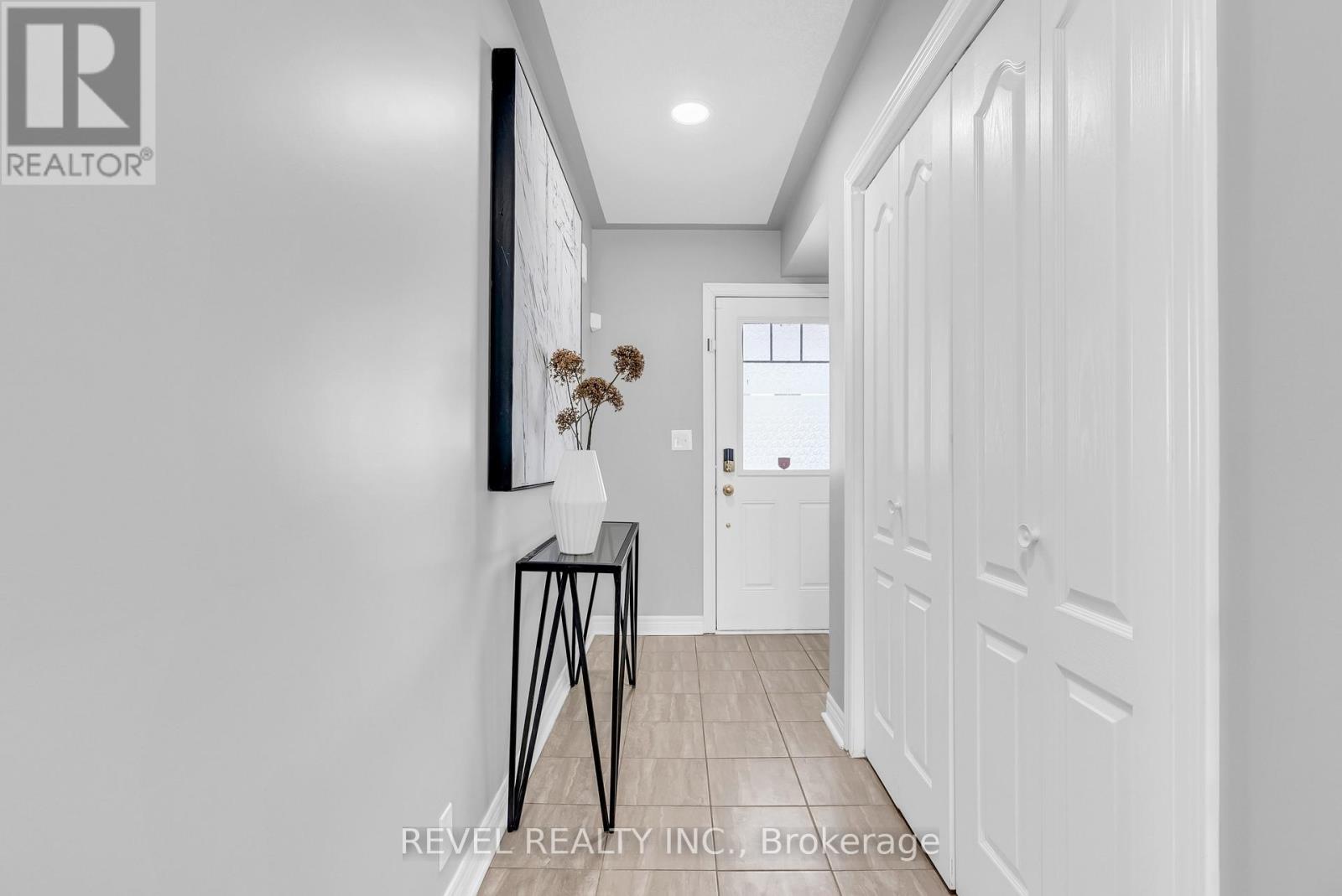 1769 Carousel Drive, Pickering, Ontario  L1X 0C1 - Photo 9 - E12811648