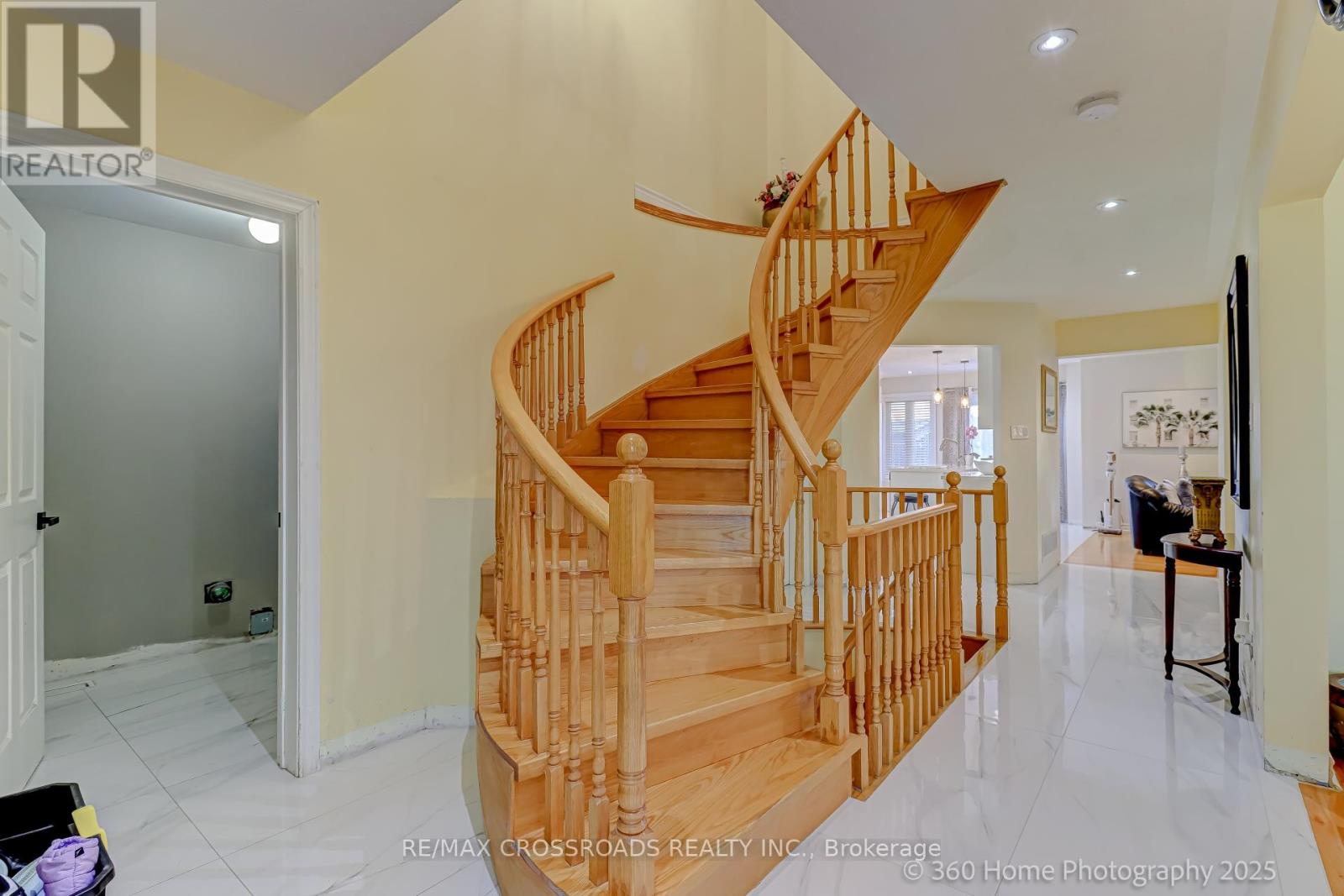 305 Old Harwood Avenue, Ajax, Ontario  L1Z 1J1 - Photo 10 - E12811662