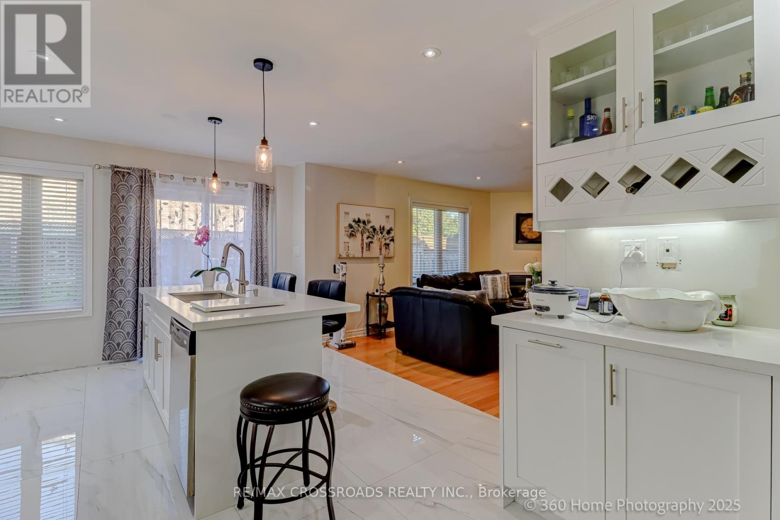 305 Old Harwood Avenue, Ajax, Ontario  L1Z 1J1 - Photo 11 - E12811662