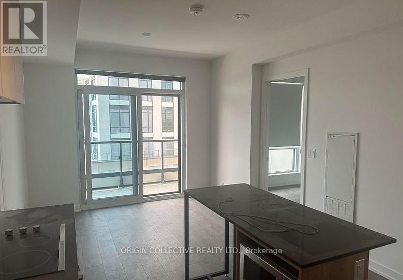 B1001 - 7950 Bathurst Street, Vaughan, Ontario  L4J 0L4 - Photo 2 - N12811638