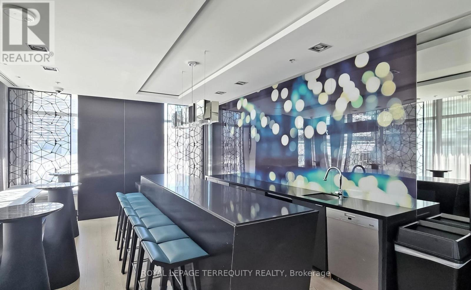 1201 - 199 Richmond Street W, Toronto, Ontario  M5V 0H4 - Photo 26 - C12803208