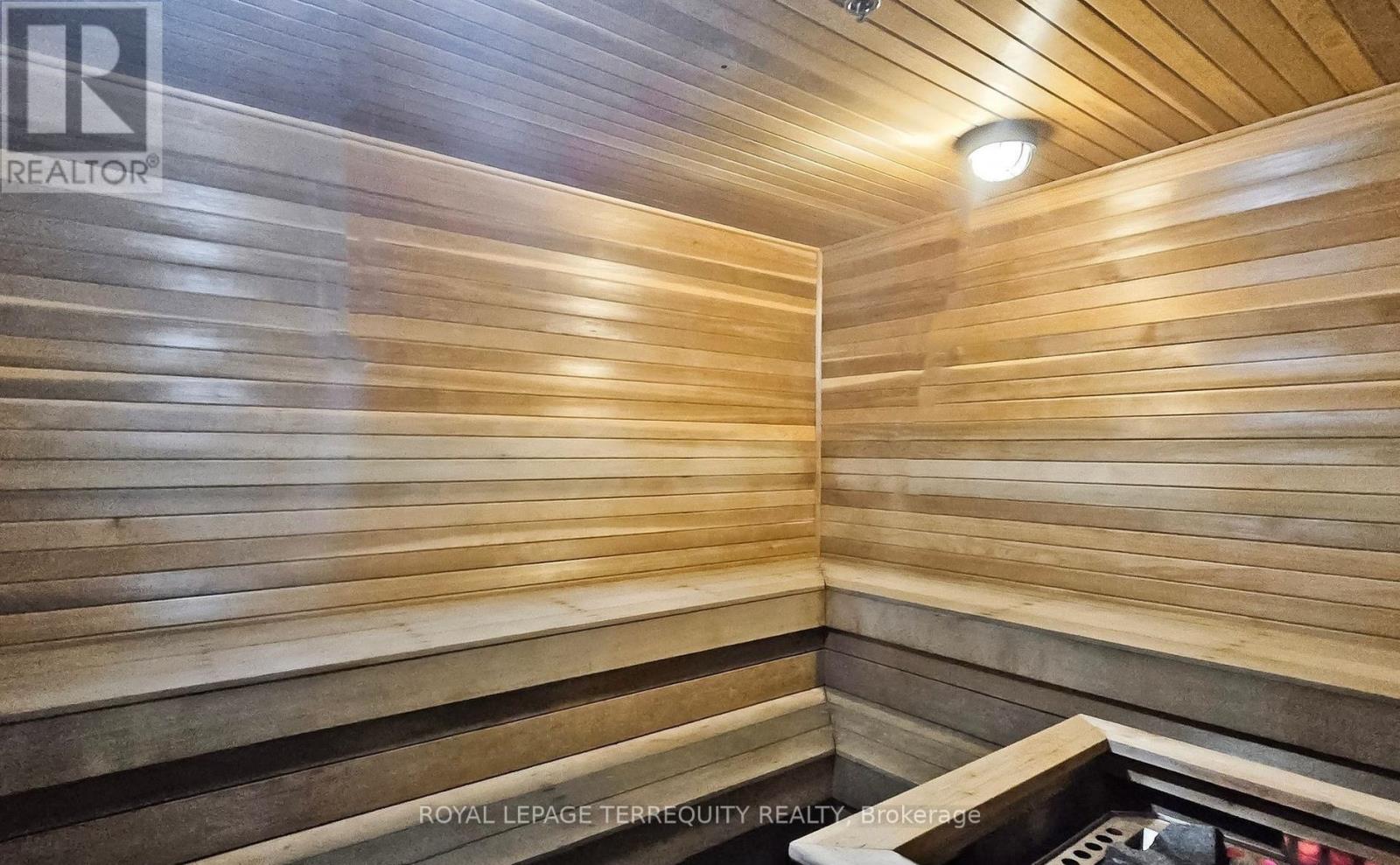 1201 - 199 Richmond Street W, Toronto, Ontario  M5V 0H4 - Photo 28 - C12803208