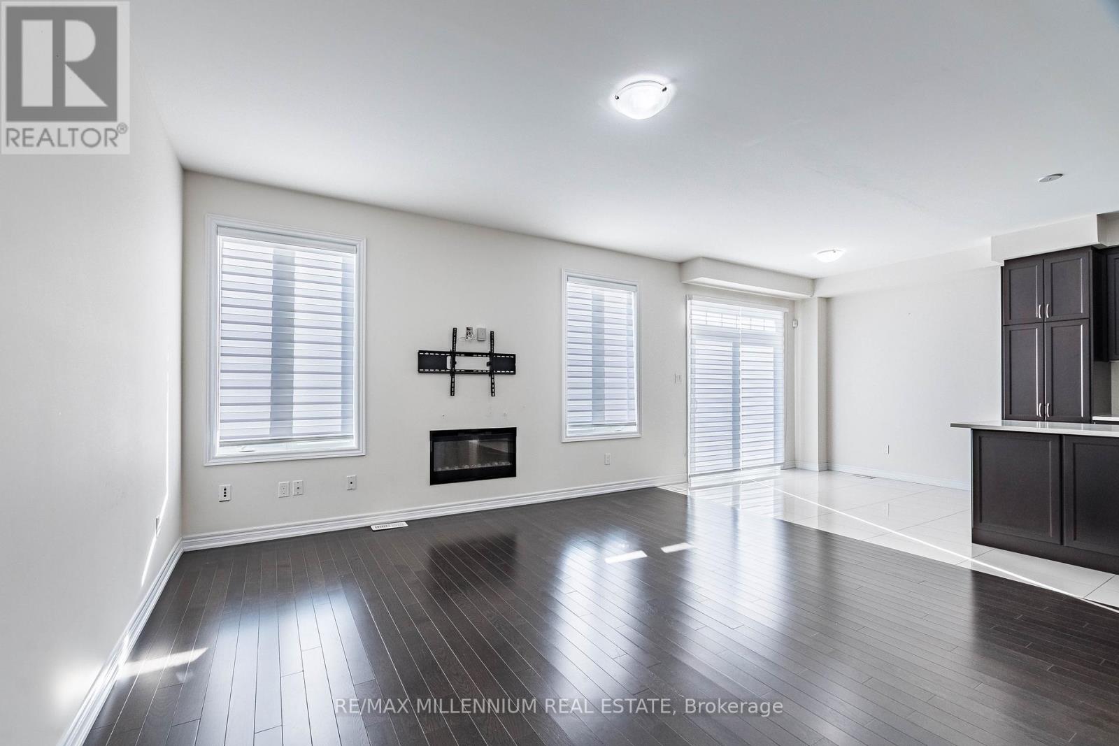 11 Spokanne Street, Brampton (Sandringham-Wellington North), Ontario  L6R 4A2 - Photo 18 - W12811652