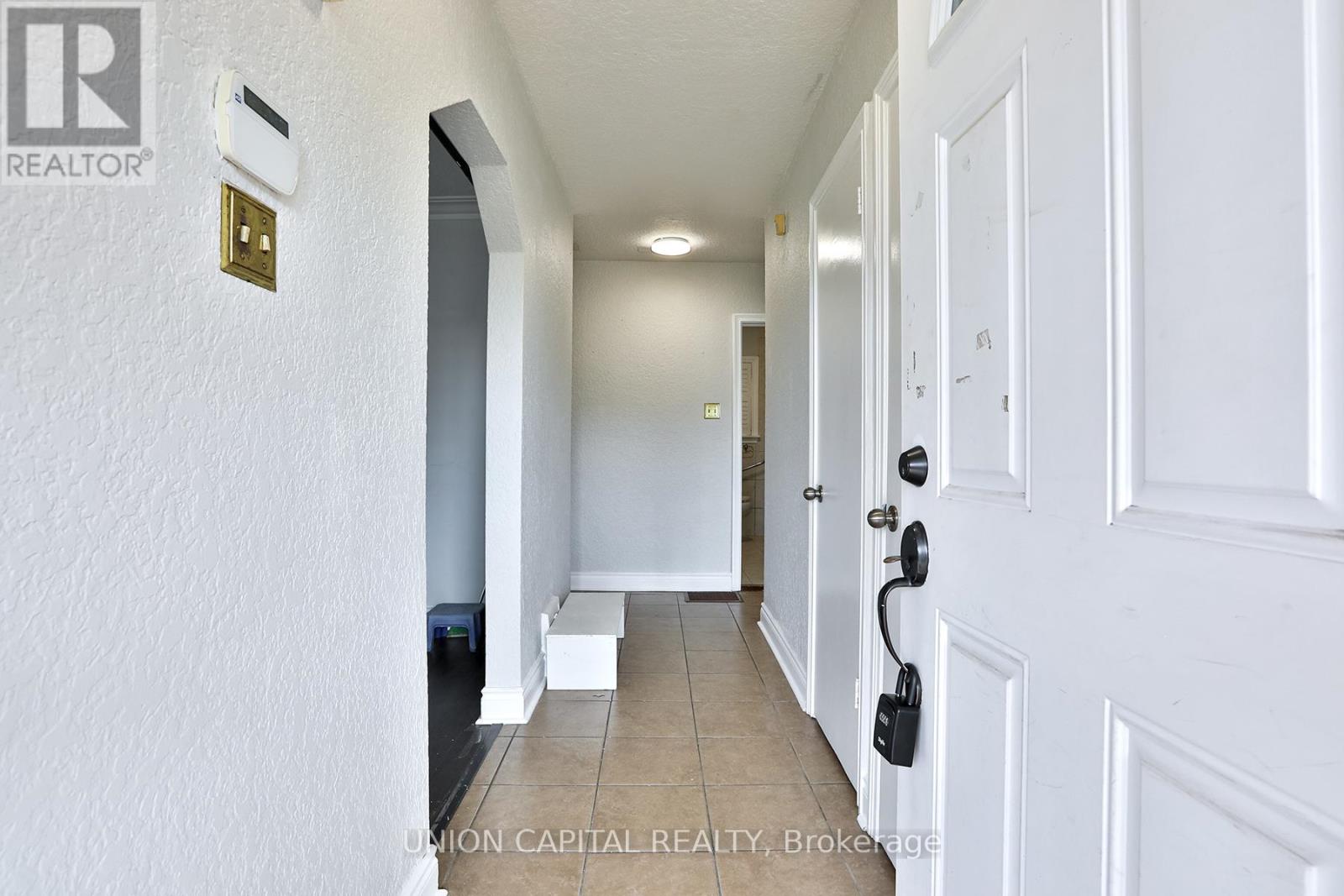 38 Claver Avenue, Toronto, Ontario  M6B 2V8 - Photo 2 - W12811654