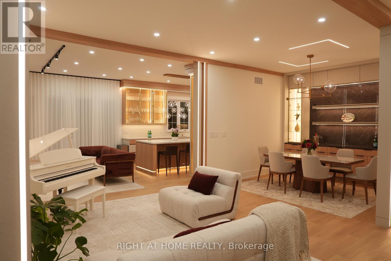 33 Thorndale Avenue, Toronto, Ontario  M8X 1W8 - Photo 16 - W12811690