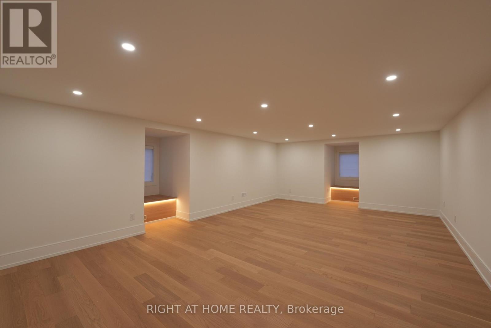 33 Thorndale Avenue, Toronto, Ontario  M8X 1W8 - Photo 31 - W12811690