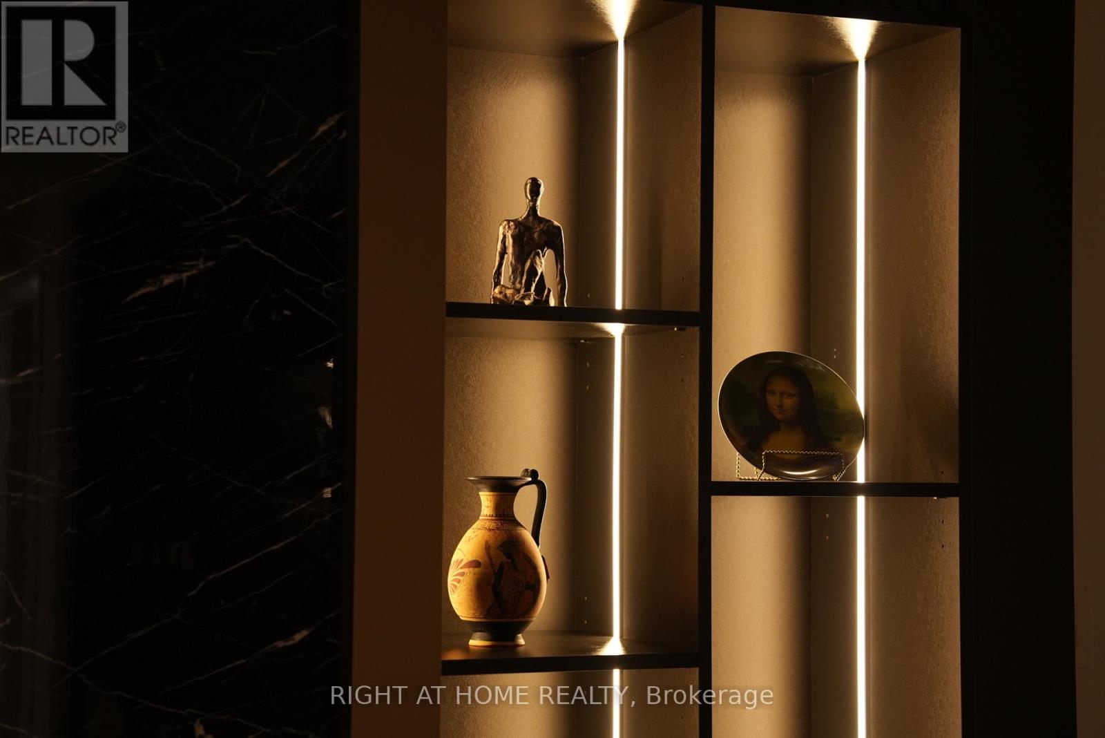 33 Thorndale Avenue, Toronto, Ontario  M8X 1W8 - Photo 39 - W12811690