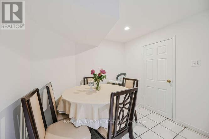 6103 Prairie Circle, Mississauga, Ontario  L5N 5Z5 - Photo 31 - W12811700