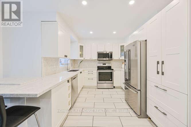 6103 Prairie Circle, Mississauga, Ontario  L5N 5Z5 - Photo 9 - W12811700