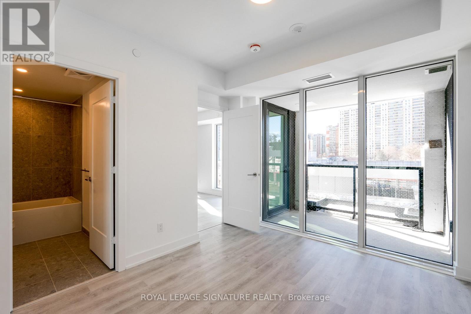 219 - 25 Cordova Avenue, Toronto, Ontario  M9A 0E5 - Photo 10 - W12811706