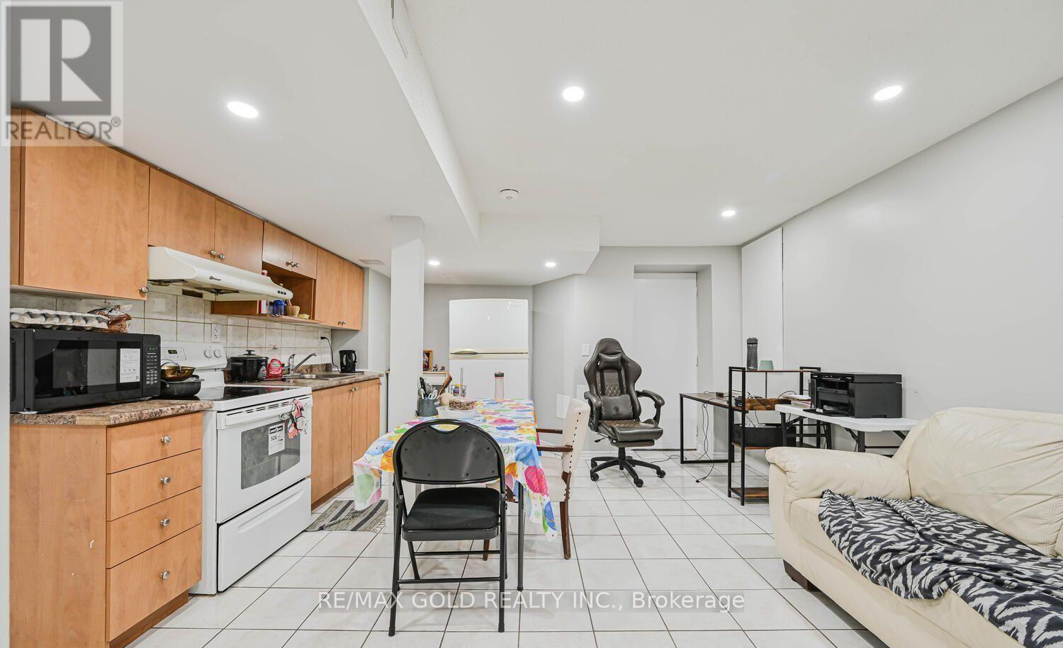 44 Ribbon Drive, Brampton, Ontario  L6R 2C5 - Photo 34 - W12811716