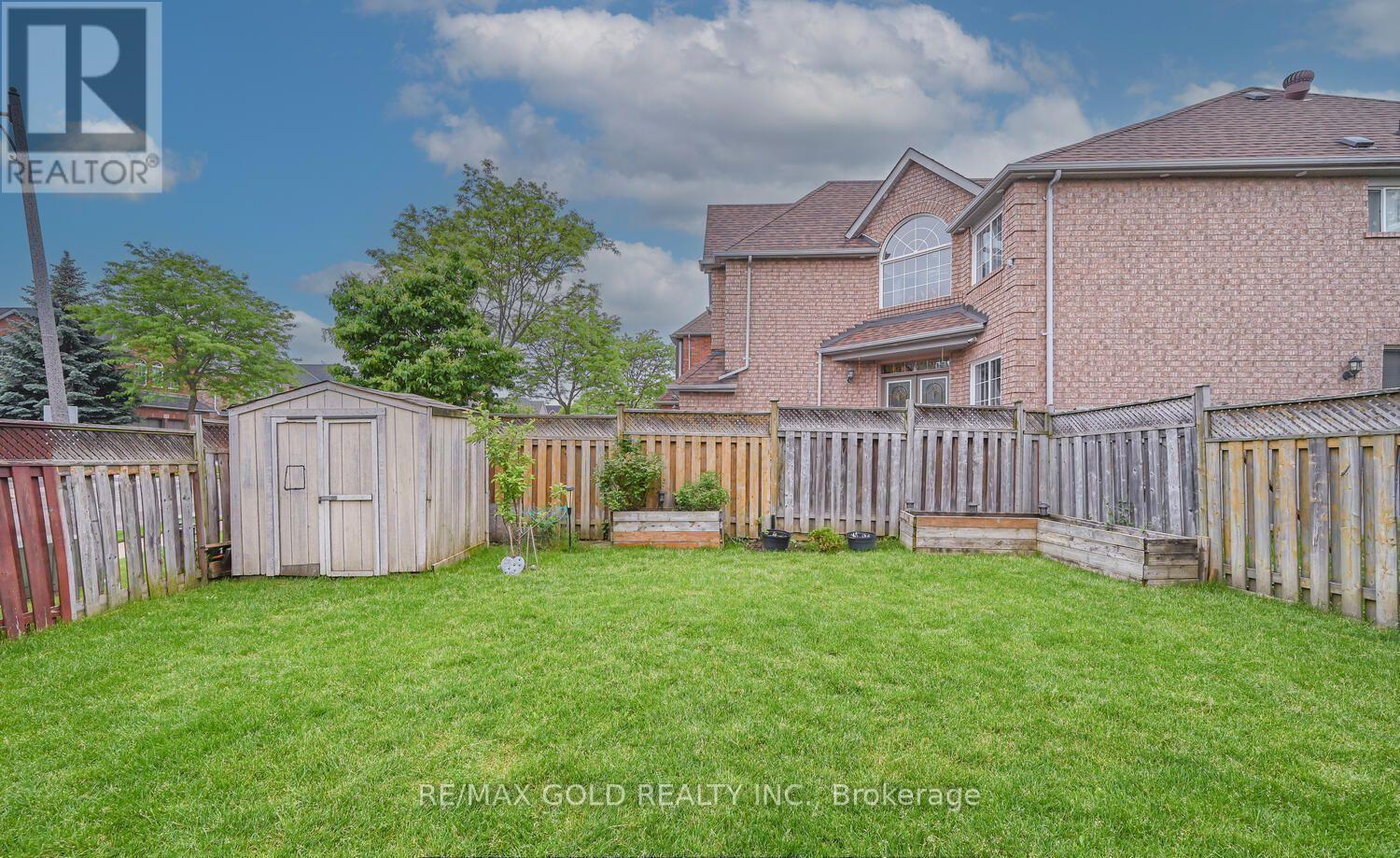 44 Ribbon Drive, Brampton, Ontario  L6R 2C5 - Photo 41 - W12811716