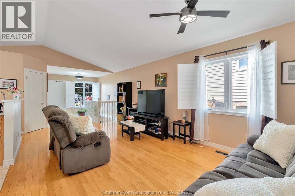 10 Villa Court, Chatham, Ontario  N7L 5P5 - Photo 6 - 26002562