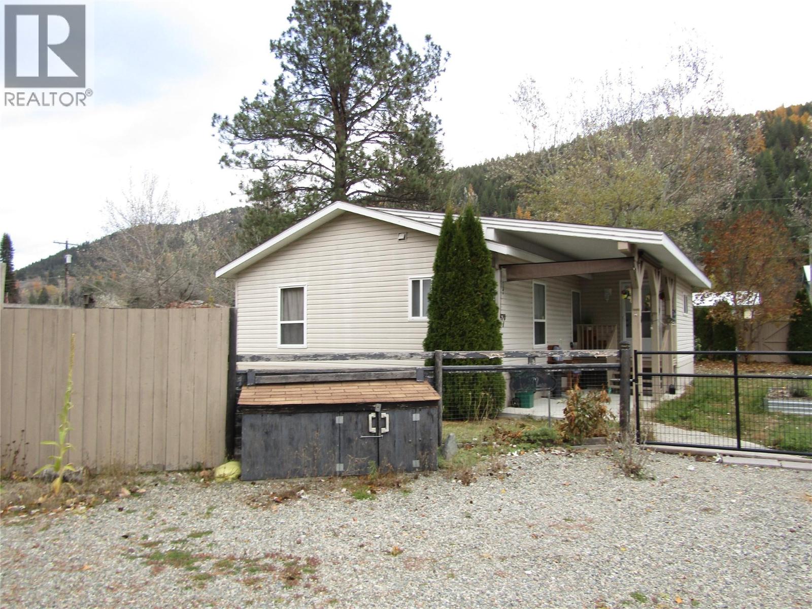 570 Nickel Lane, Greenwood, British Columbia  V0H 1J0 - Photo 13 - 10367042