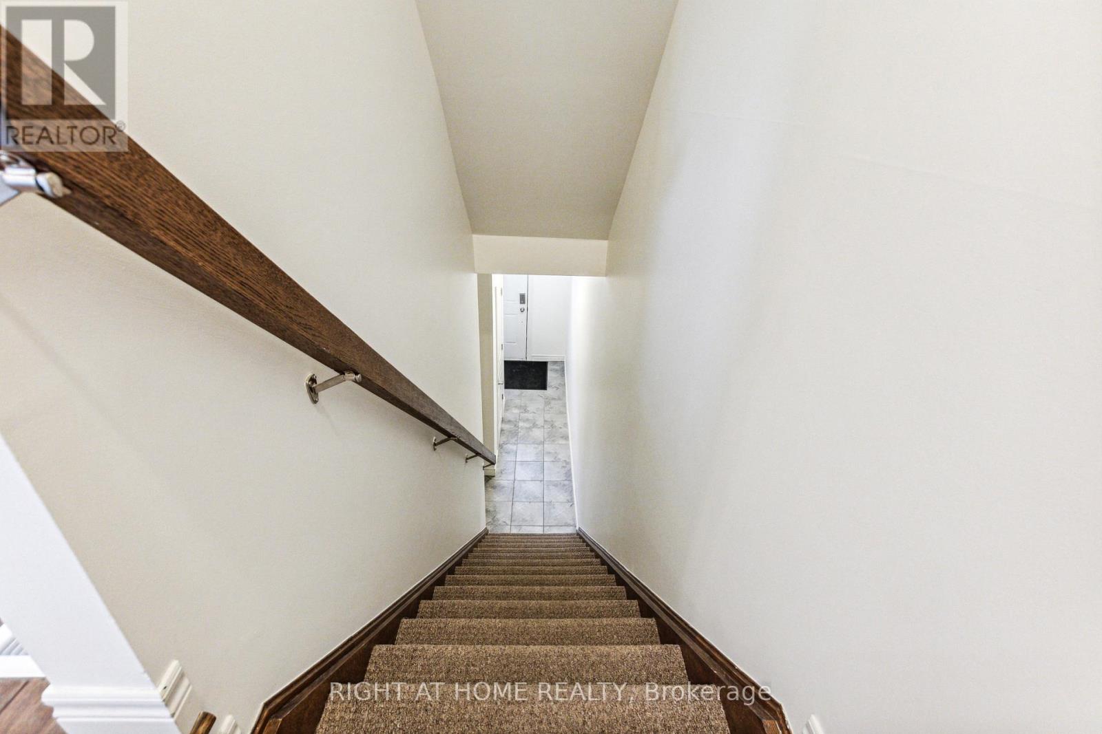 56 Robert Peel Road, Kitchener, Ontario  N2H 0B5 - Photo 11 - X12811644