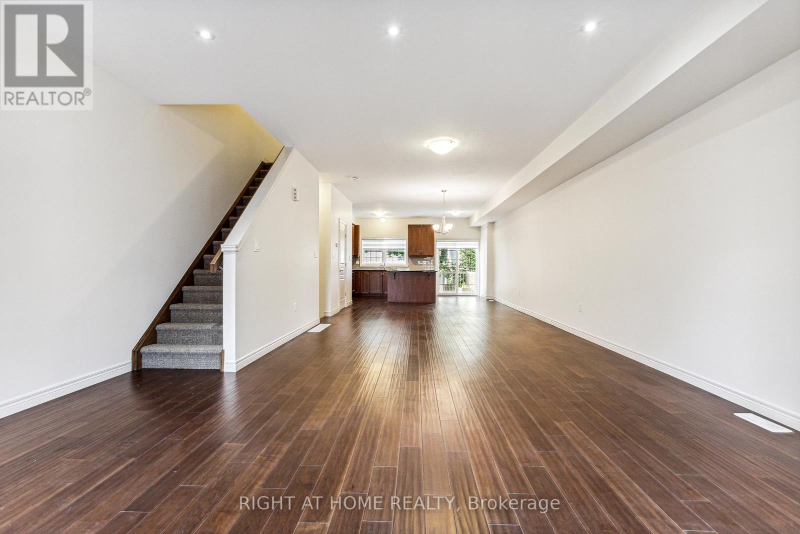 56 Robert Peel Road, Kitchener, Ontario  N2H 0B5 - Photo 15 - X12811644