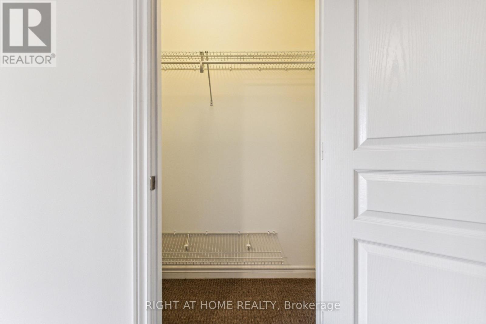 56 Robert Peel Road, Kitchener, Ontario  N2H 0B5 - Photo 24 - X12811644