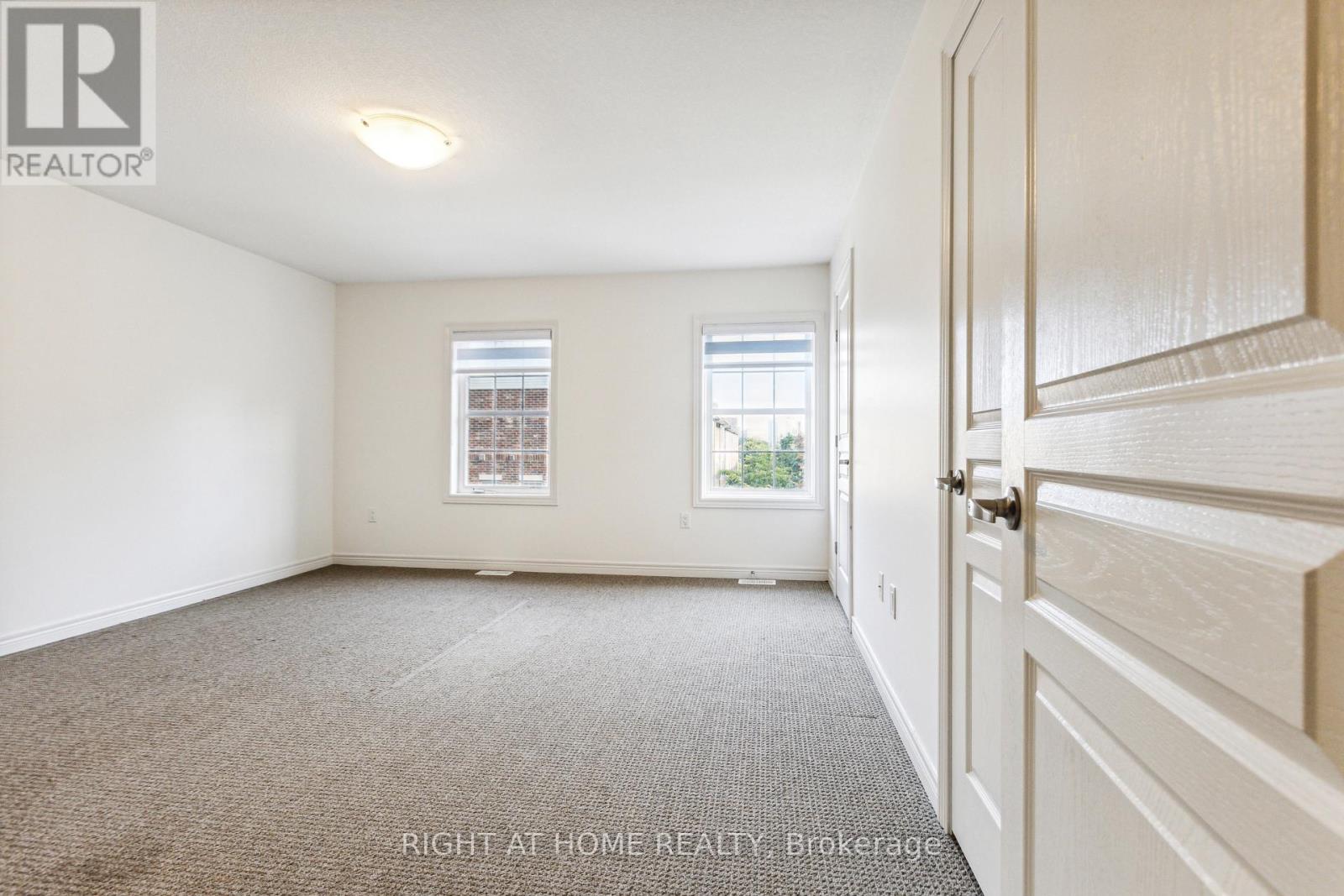 56 Robert Peel Road, Kitchener, Ontario  N2H 0B5 - Photo 30 - X12811644