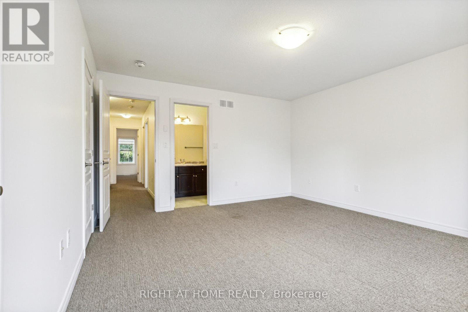 56 Robert Peel Road, Kitchener, Ontario  N2H 0B5 - Photo 33 - X12811644