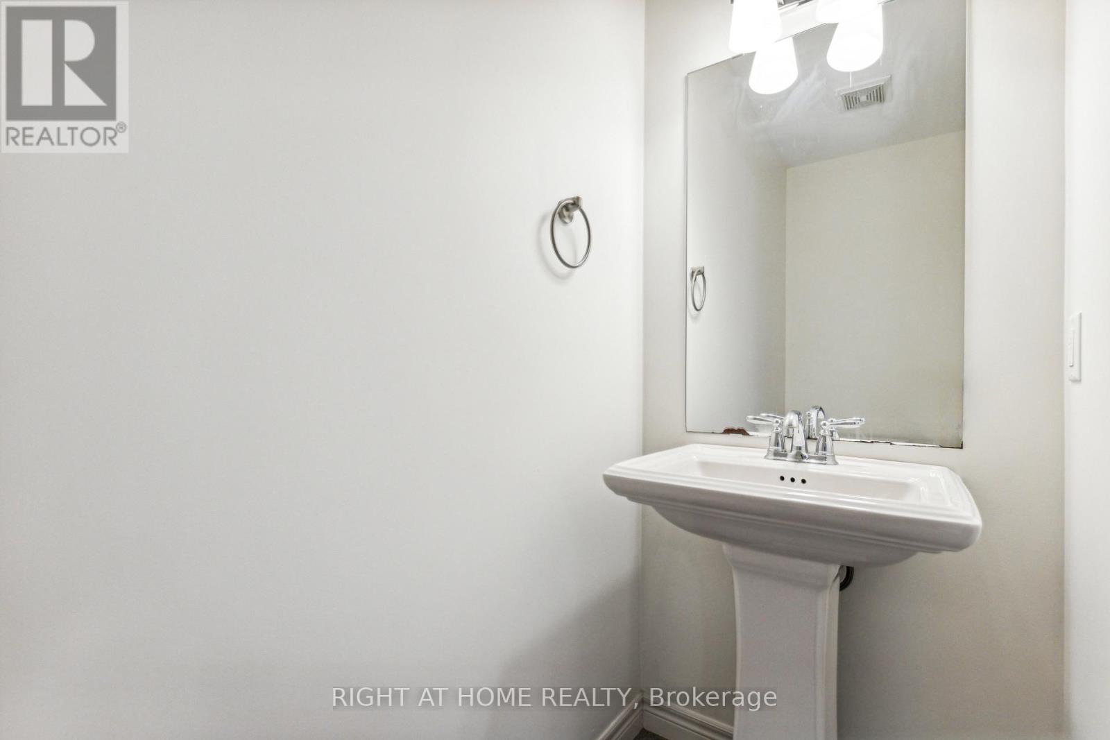 56 Robert Peel Road, Kitchener, Ontario  N2H 0B5 - Photo 43 - X12811644