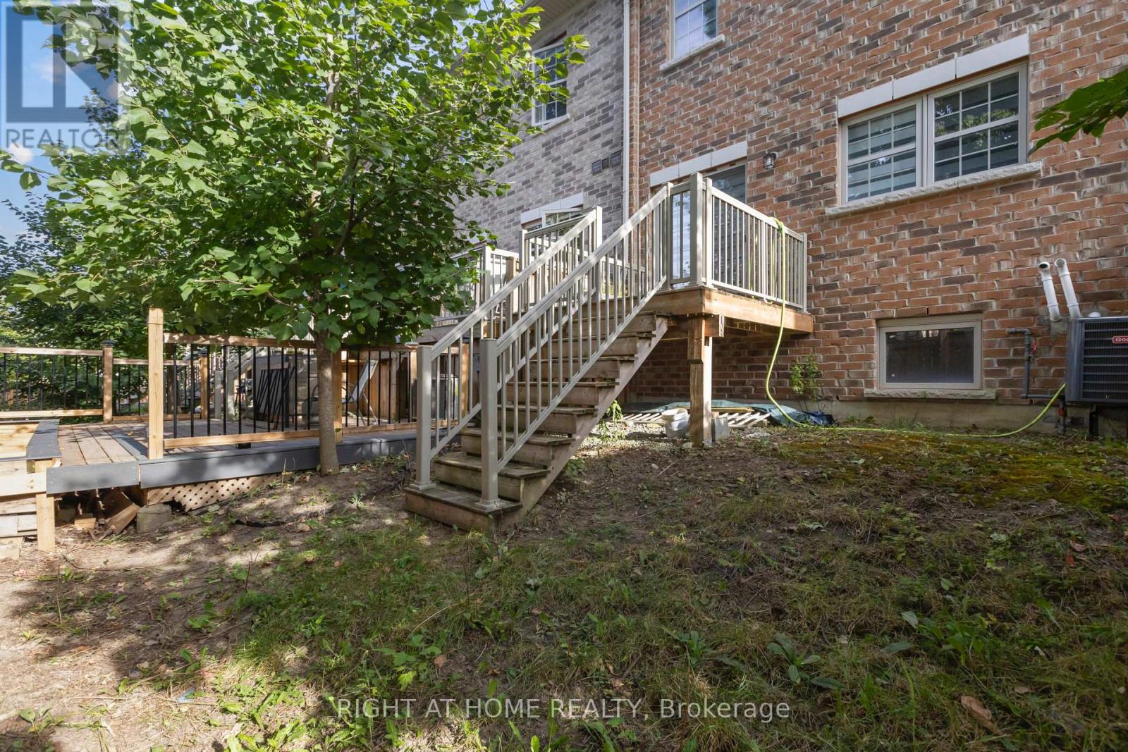 56 Robert Peel Road, Kitchener, Ontario  N2H 0B5 - Photo 48 - X12811644