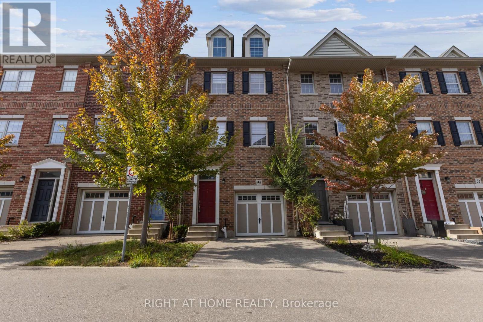 56 Robert Peel Road, Kitchener, Ontario  N2H 0B5 - Photo 5 - X12811644
