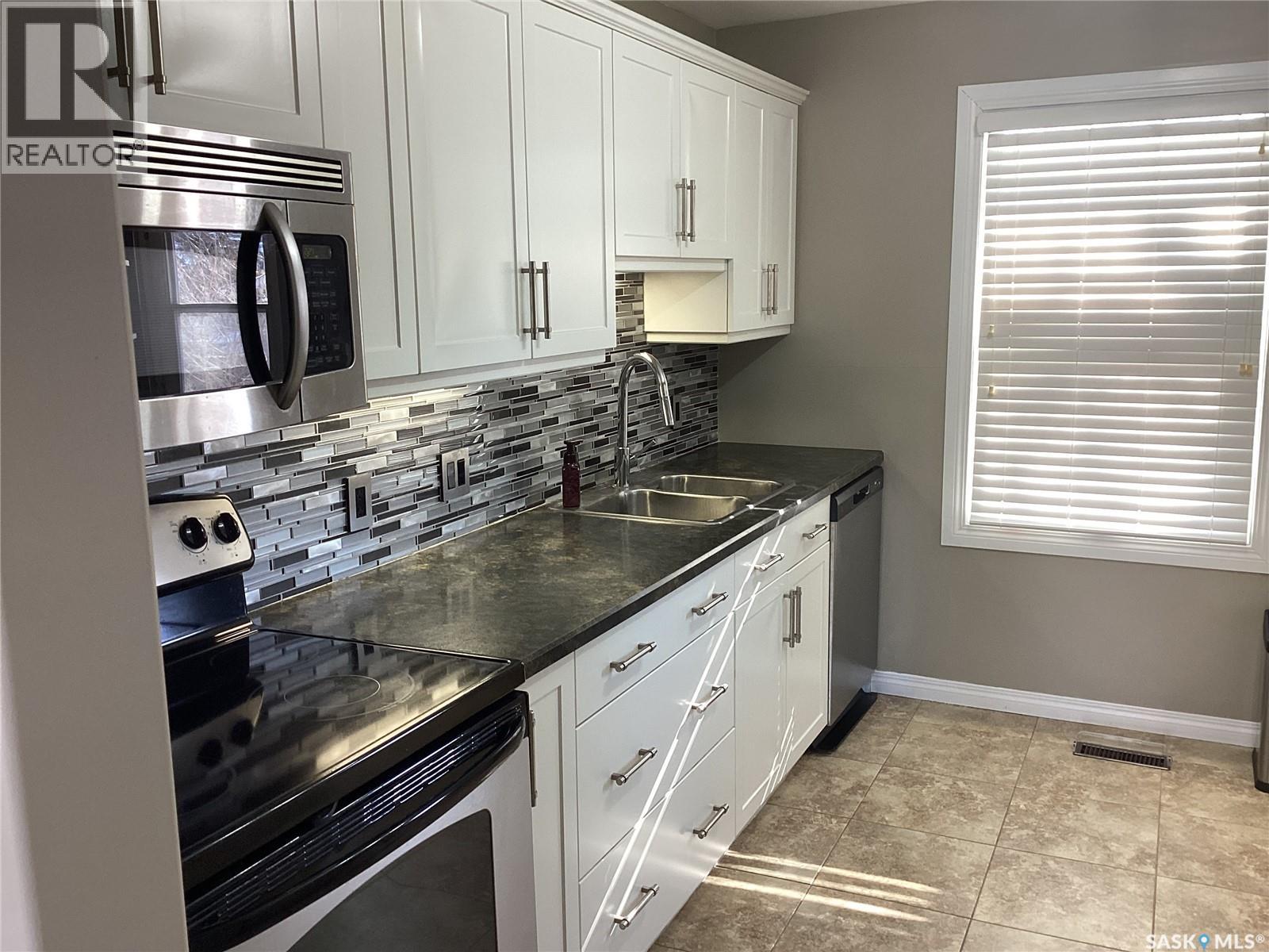 3709 Caen Avenue, Regina, Saskatchewan  S4S 0Y5 - Photo 12 - SK029018