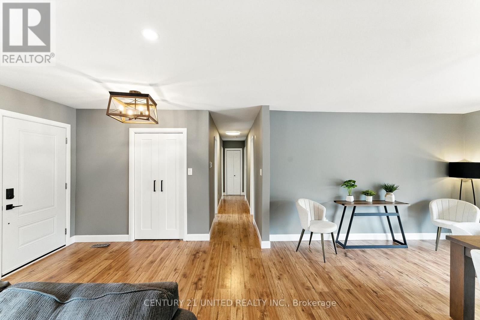 2038 Hilliard Street, Selwyn, Ontario  K9J 6X2 - Photo 25 - X12369165