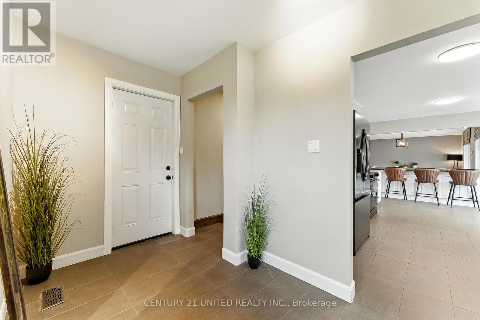 2038 Hilliard Street, Selwyn, Ontario  K9J 6X2 - Photo 35 - X12369165