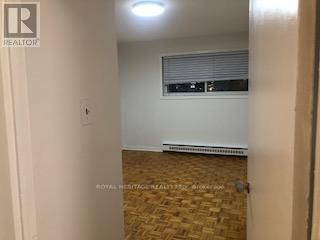 107 - 945 Simcoe Street N, Oshawa, Ontario  L1G 4W3 - Photo 5 - E12811718