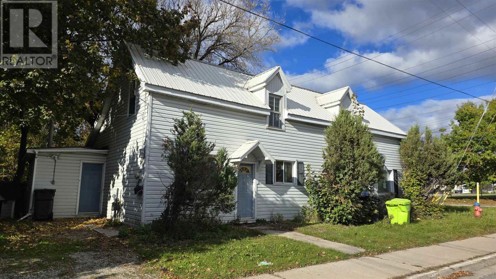 187-189 Tancred St, Sault Ste. Marie, Ontario  P6A 2W5 - Photo 2 - SM253135