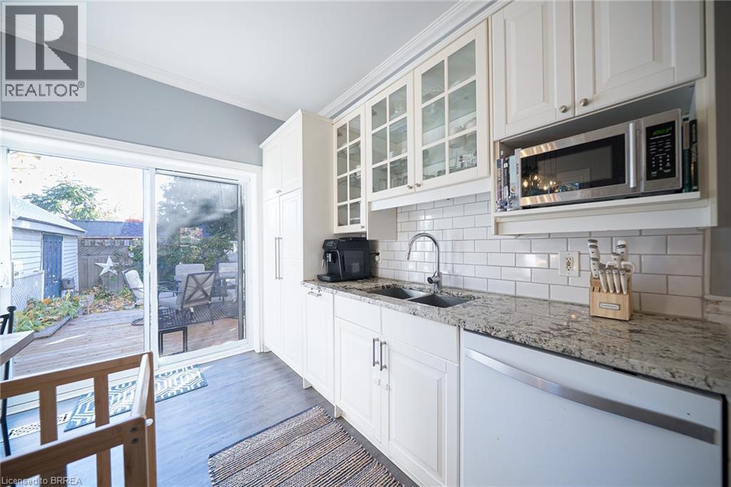 35 Murray Street, Brantford, Ontario  N3S 5N4 - Photo 19 - 40799730