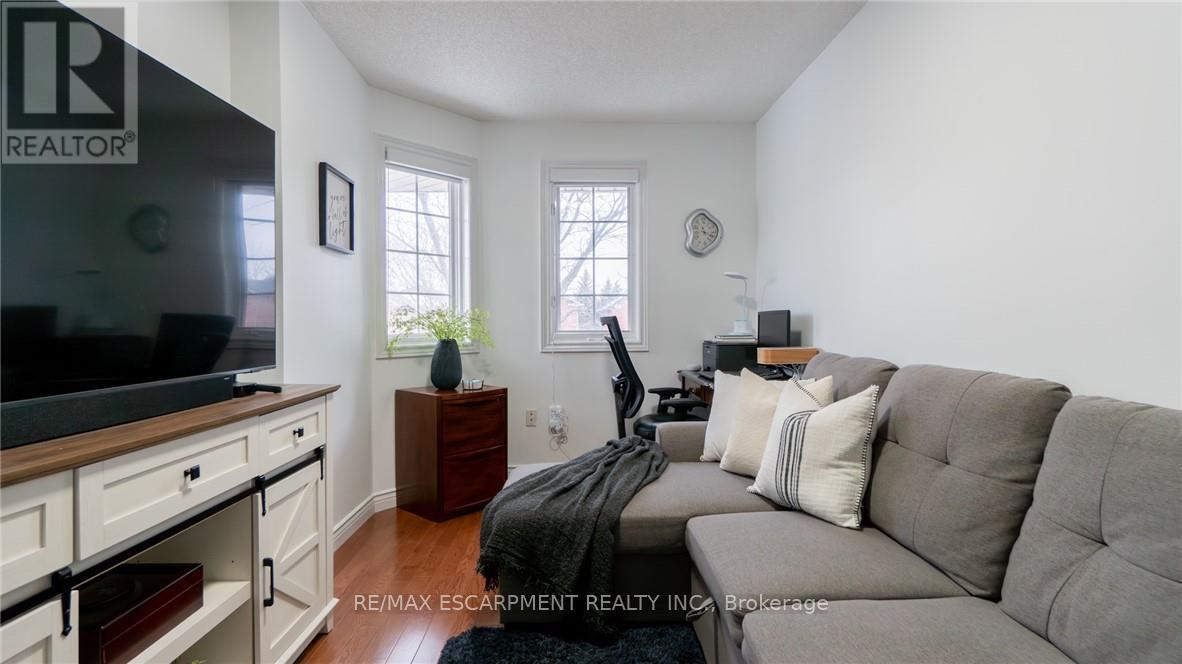 2062 Westmount Drive, Oakville, Ontario  L6M 3P2 - Photo 25 - W12810092