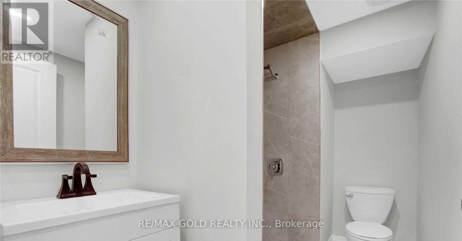 2404 Maryvale Court, Burlington, Ontario  L7P 2P2 - Photo 26 - W12779386