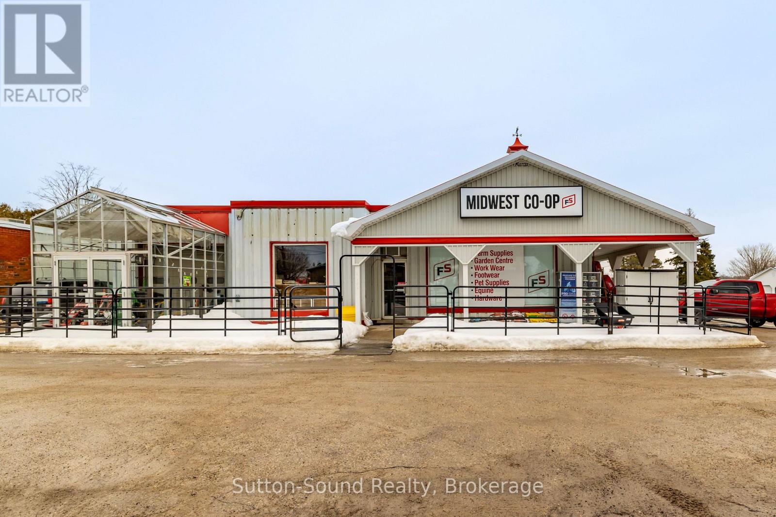 109 1st Avenue N, Arran-Elderslie, Ontario  N0H 1L0 - Photo 4 - X12811746