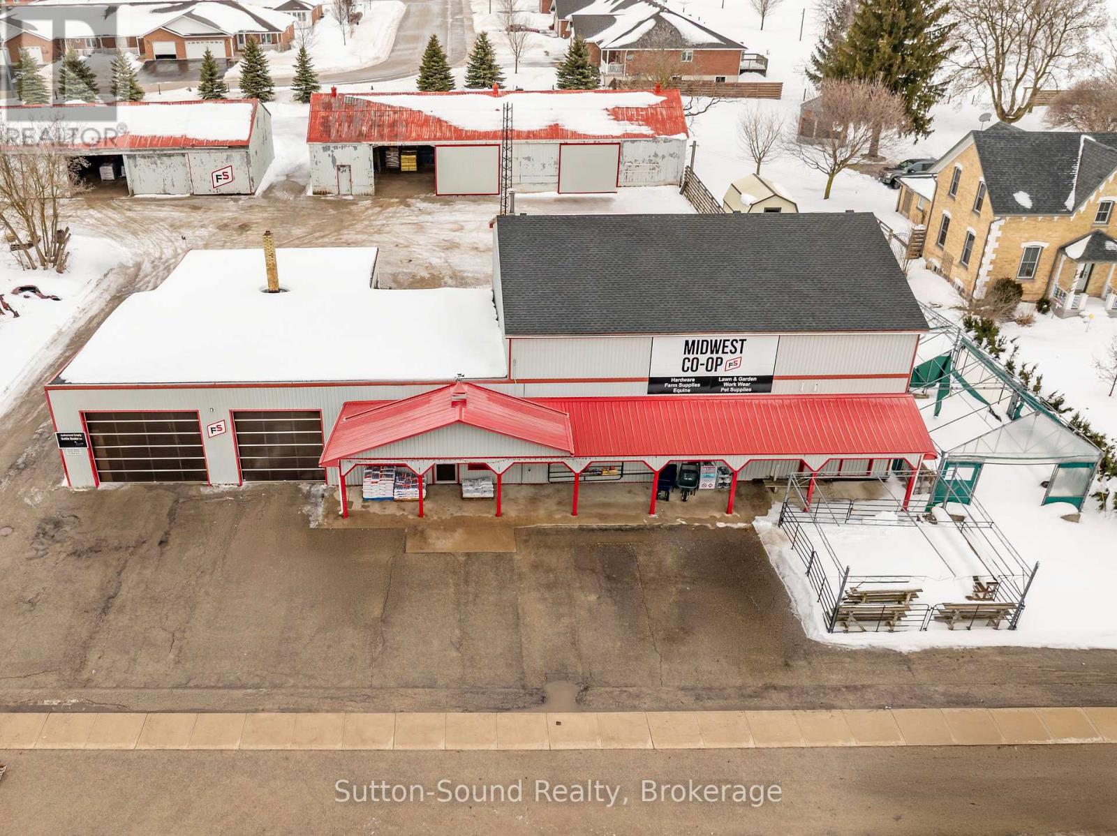 1056 9 HIGHWAY, South Bruce, Ontario