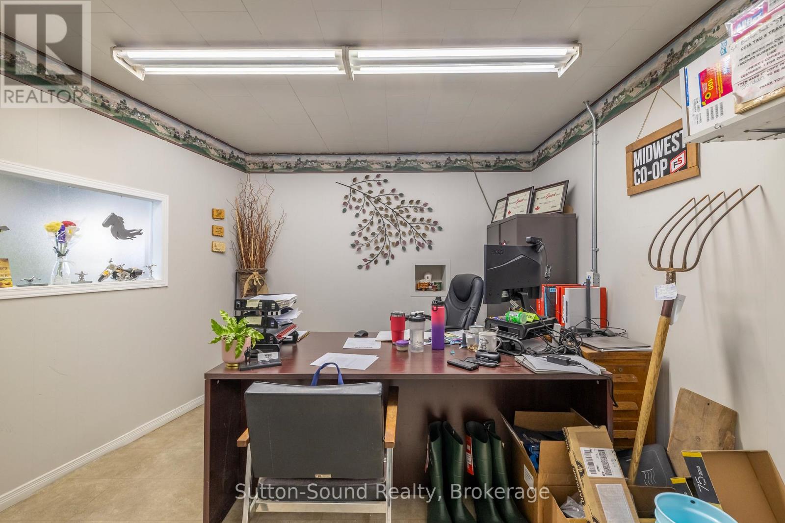 1056 9 Highway, South Bruce, Ontario  N0G 2J0 - Photo 12 - X12811788