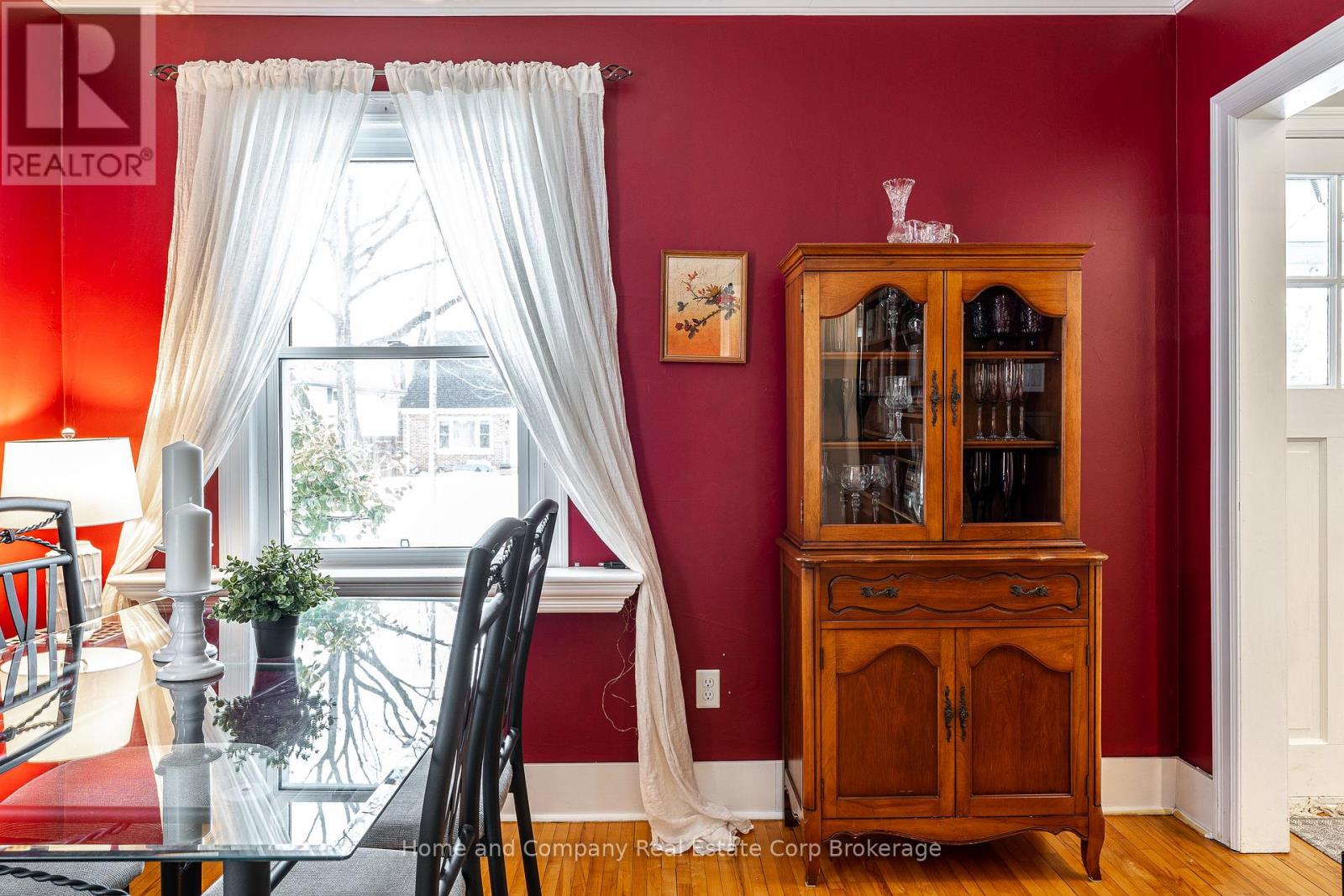 12 Somerset Street Street, Stratford, Ontario  N5A 6K1 - Photo 5 - X12811838