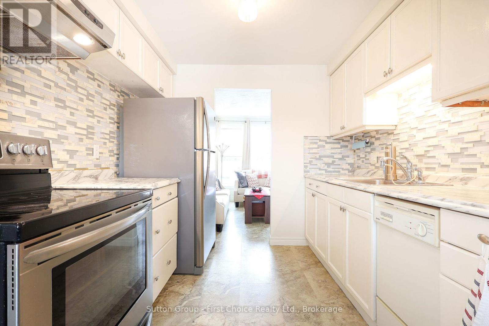 11 - 88 Avonwood Drive, Stratford, Ontario  N4Z 1B3 - Photo 12 - X12811948