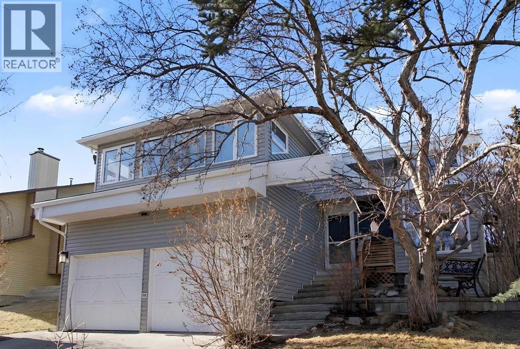 188 Bernard Drive Nw, Calgary, Alberta  T3K 2B7 - Photo 2 - A2287043