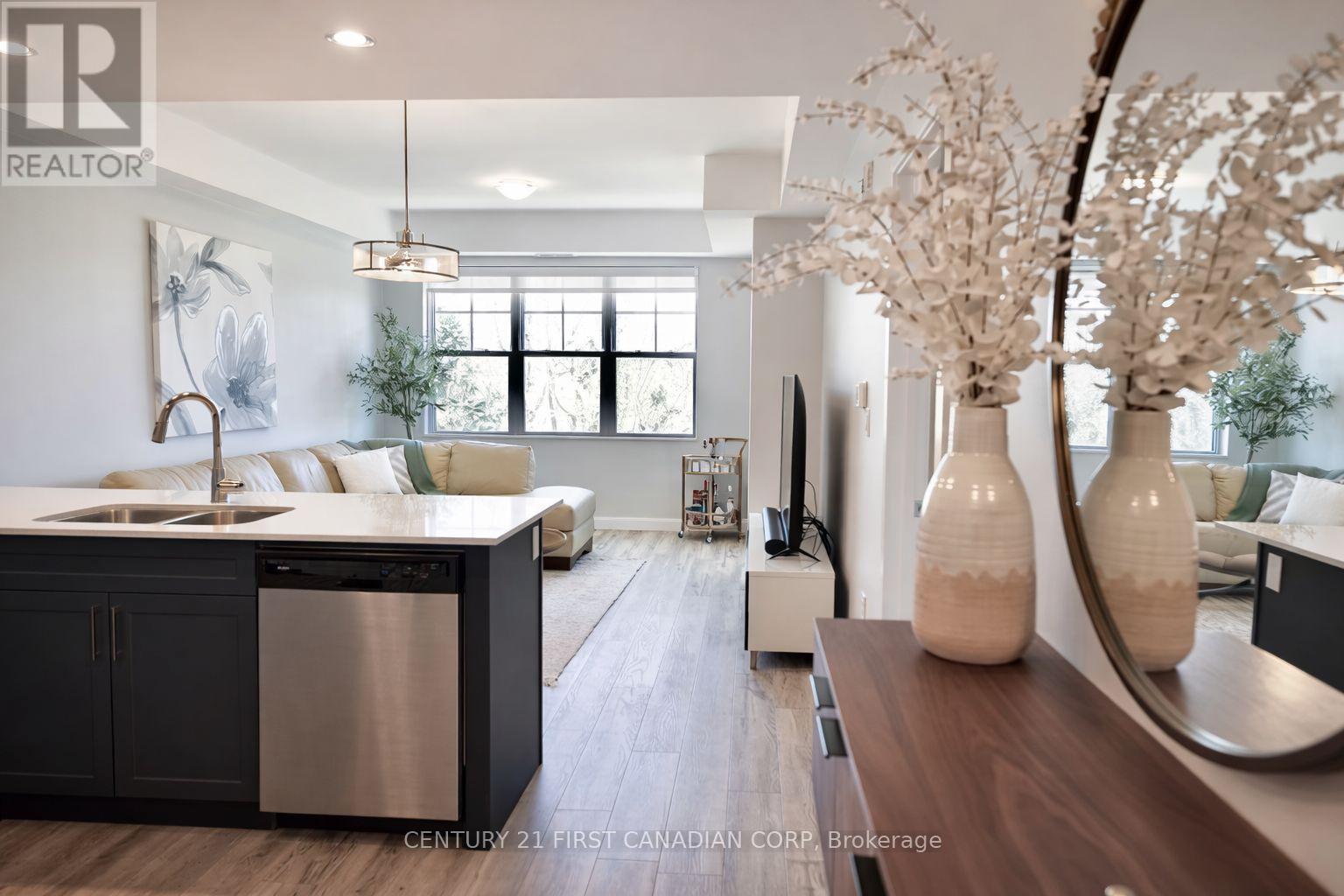 403 - 100 The Promenade, Central Elgin, Ontario N5L 0B7 - Photo 5 - X12811724