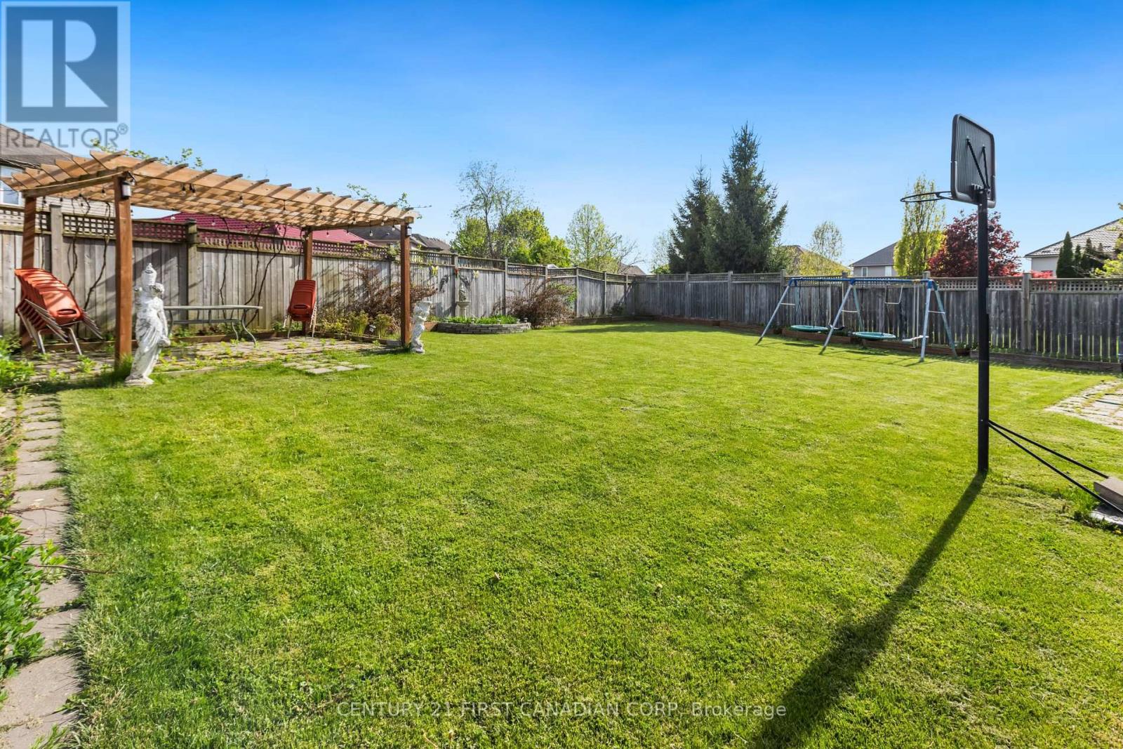 1479 Sandpiper Drive, London North, Ontario  N5X 0E6 - Photo 33 - X12811734