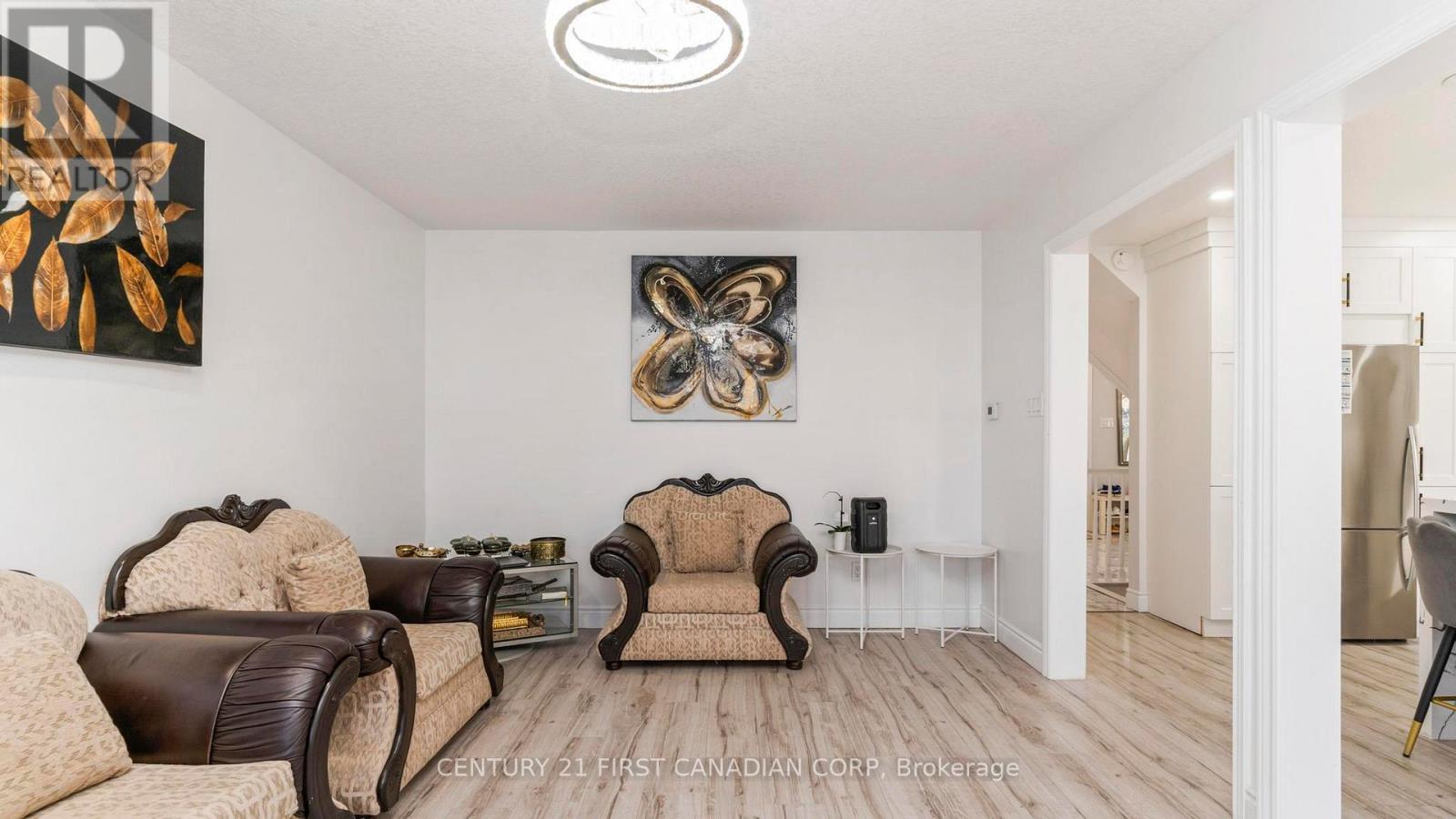 35 Hummingbird Crescent, London South, Ontario  N6J 4M3 - Photo 18 - X12811820