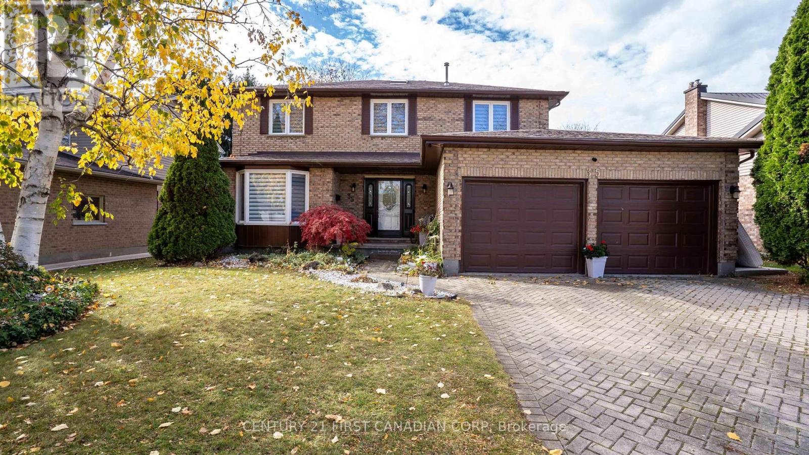 35 Hummingbird Crescent, London South, Ontario  N6J 4M3 - Photo 2 - X12811820