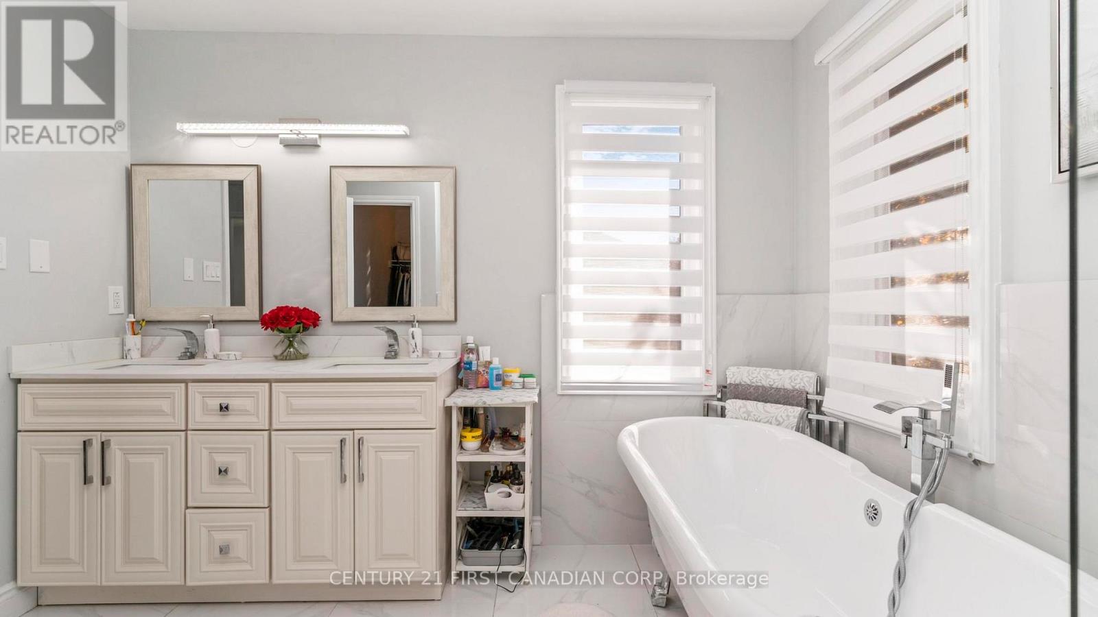 35 Hummingbird Crescent, London South, Ontario  N6J 4M3 - Photo 33 - X12811820