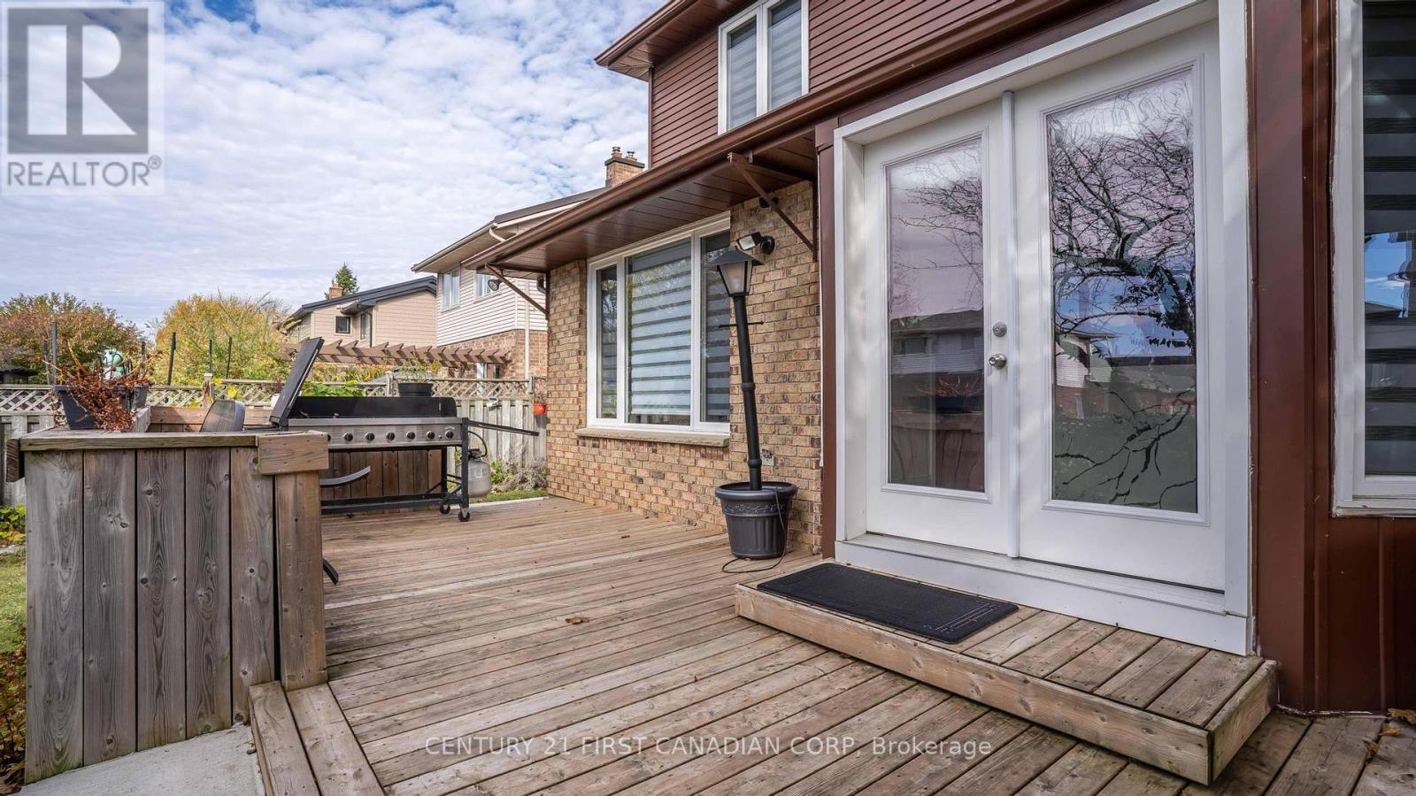 35 Hummingbird Crescent, London South, Ontario  N6J 4M3 - Photo 46 - X12811820