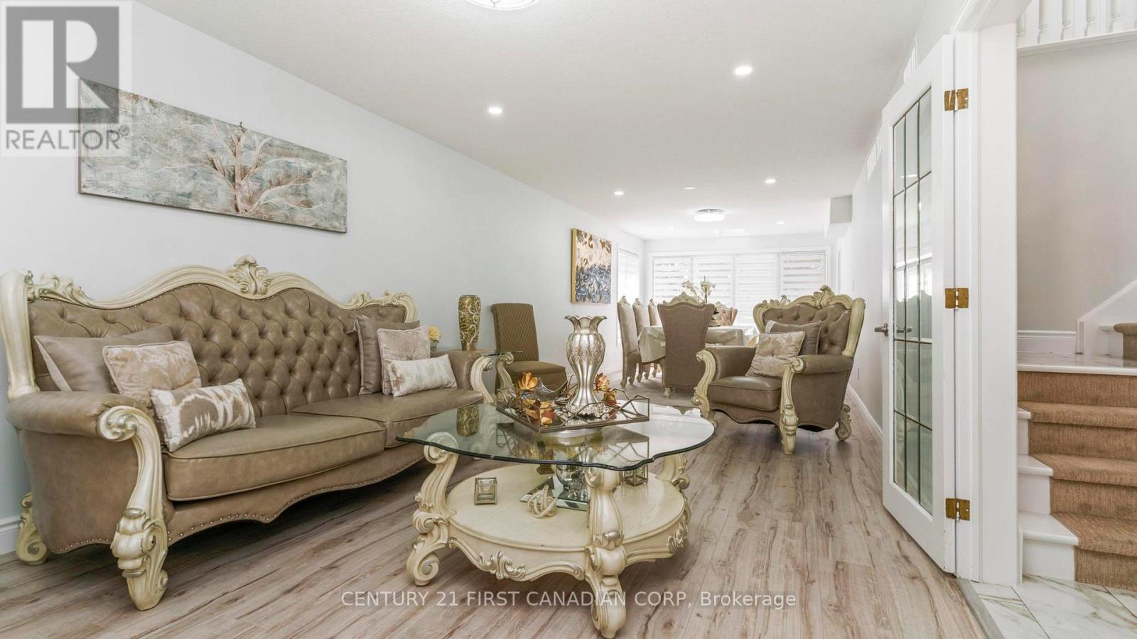 35 Hummingbird Crescent, London South, Ontario  N6J 4M3 - Photo 7 - X12811820